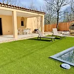 فيلة Cote Nature Chauzon